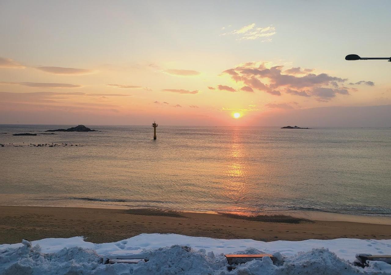 Seaside Minbak Villa Goseong  Exterior foto