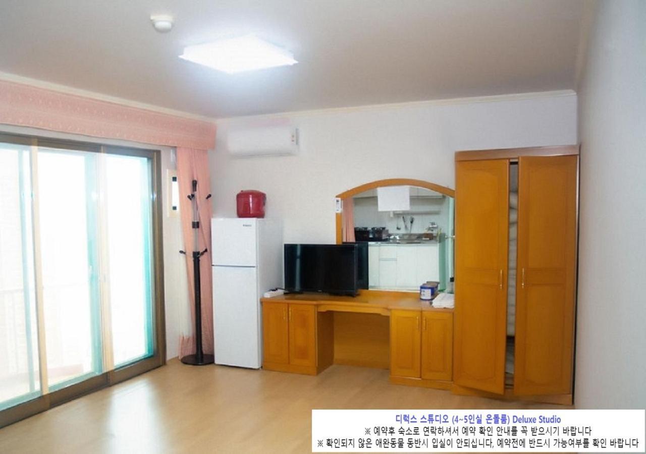 Seaside Minbak Villa Goseong  Exterior foto