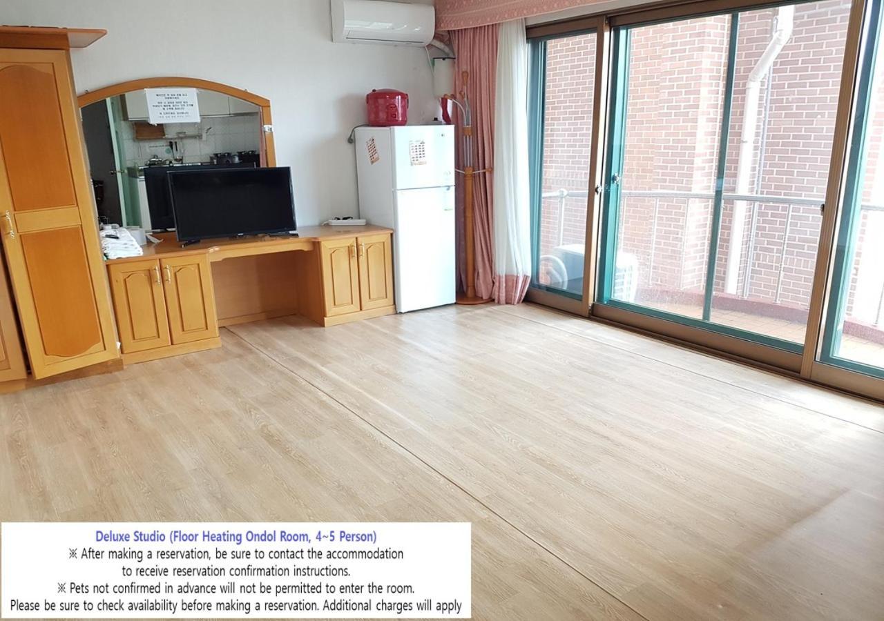 Seaside Minbak Villa Goseong  Exterior foto