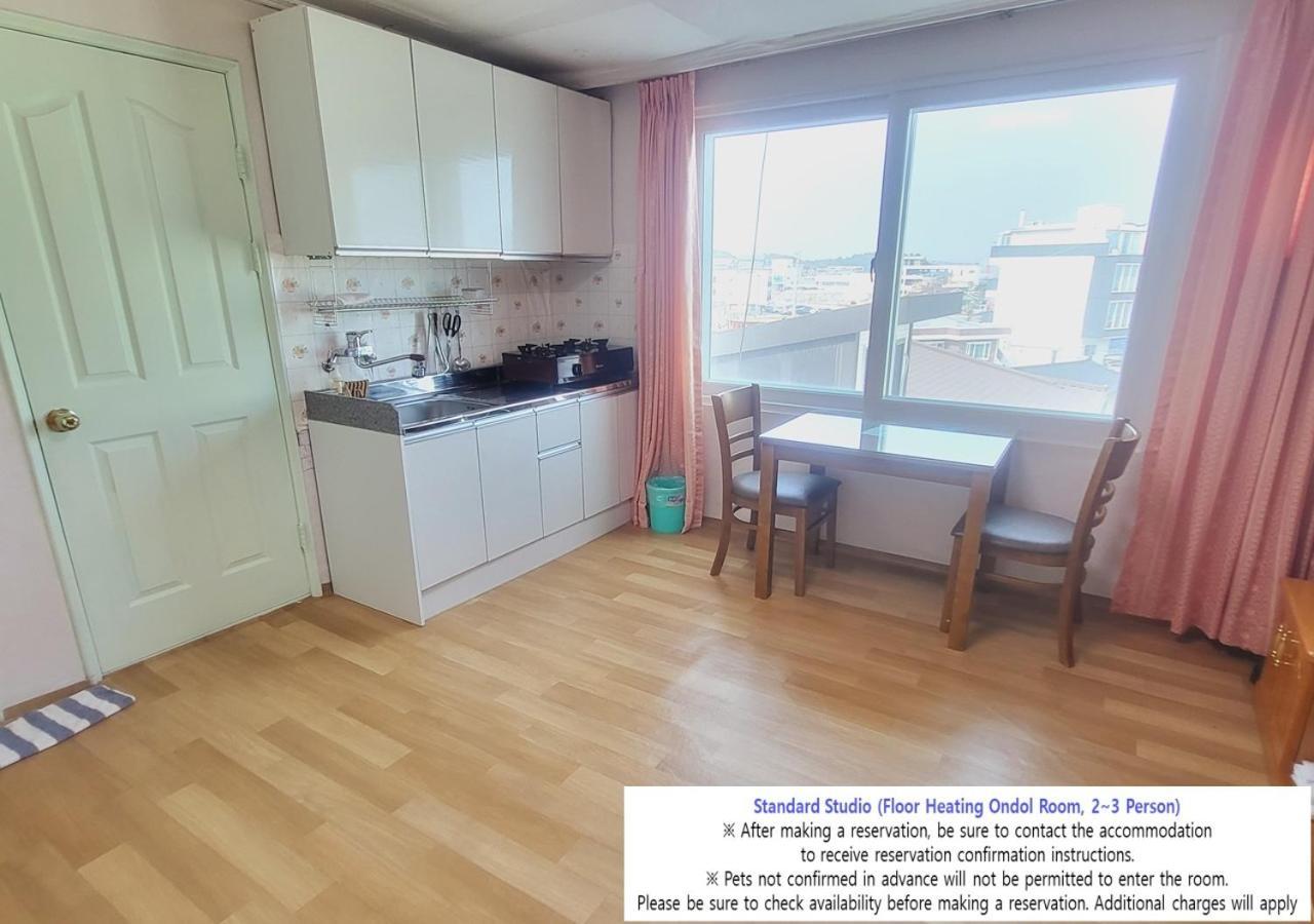 Seaside Minbak Villa Goseong  Exterior foto