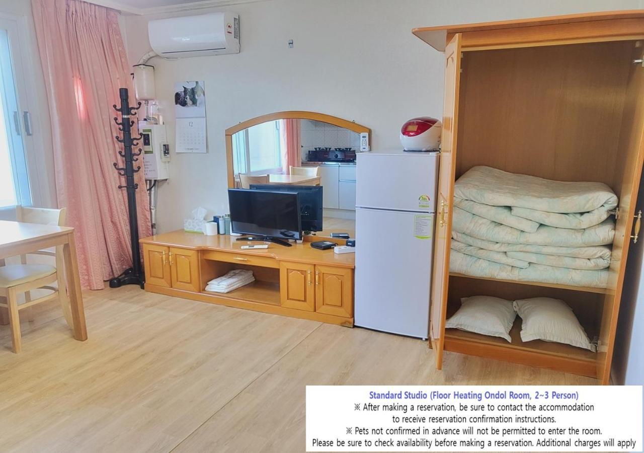 Seaside Minbak Villa Goseong  Exterior foto