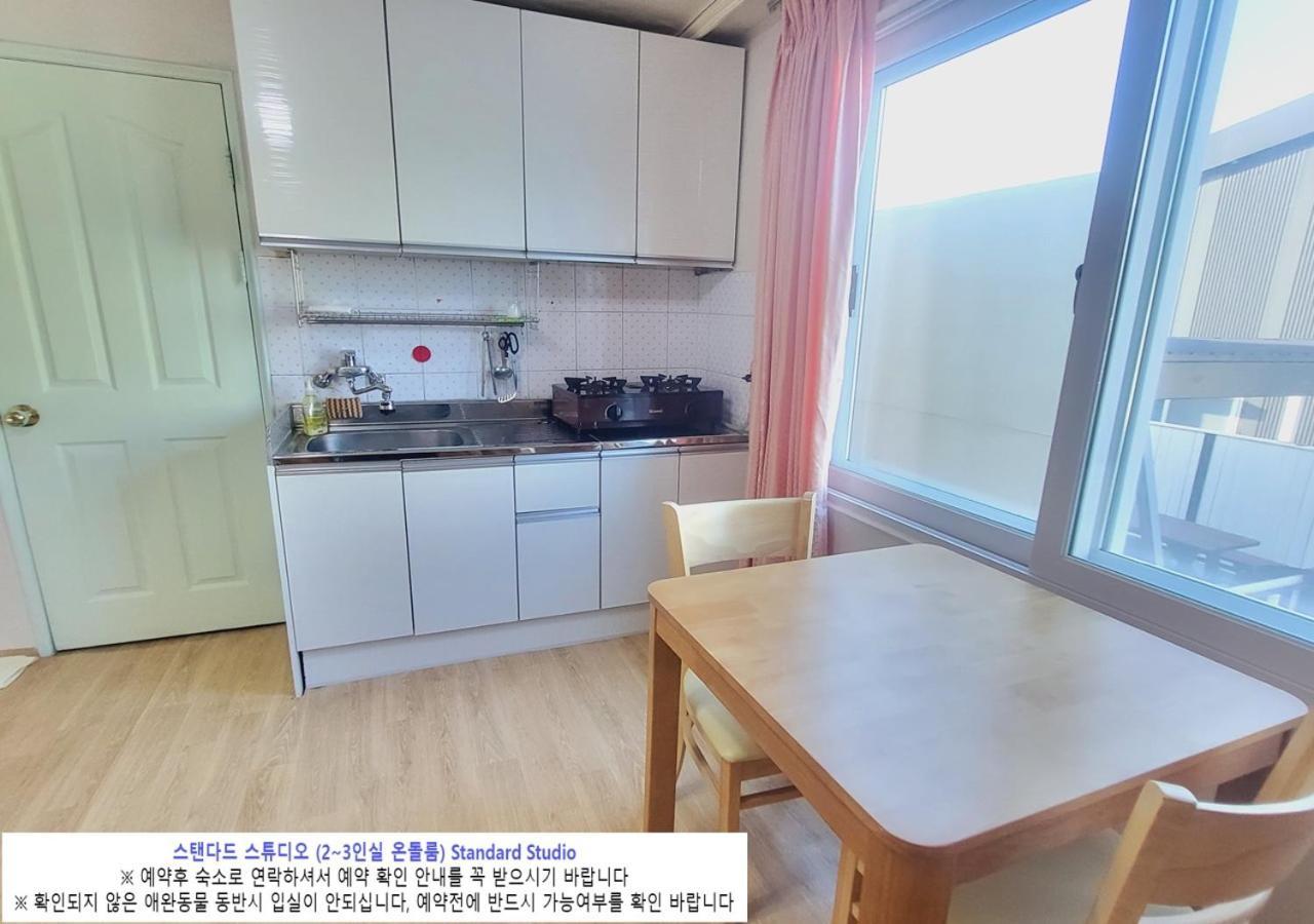 Seaside Minbak Villa Goseong  Exterior foto