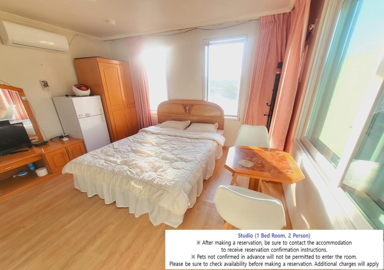 Seaside Minbak Villa Goseong  Exterior foto